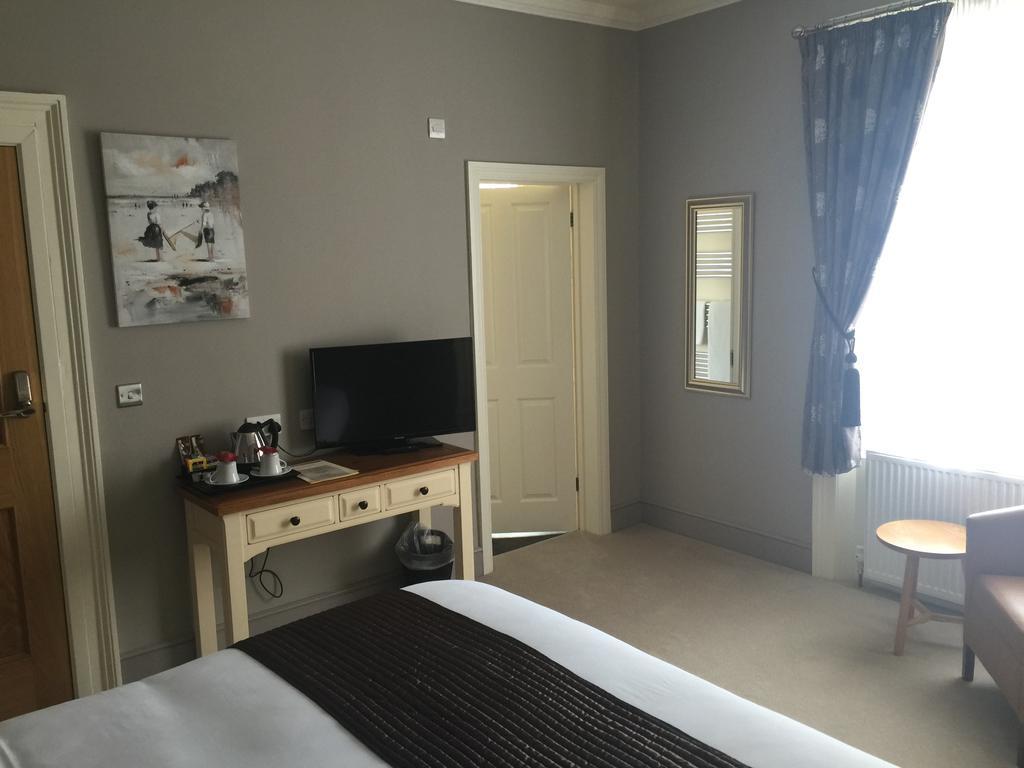 The Clyffe Hotel Lowestoft Buitenkant foto