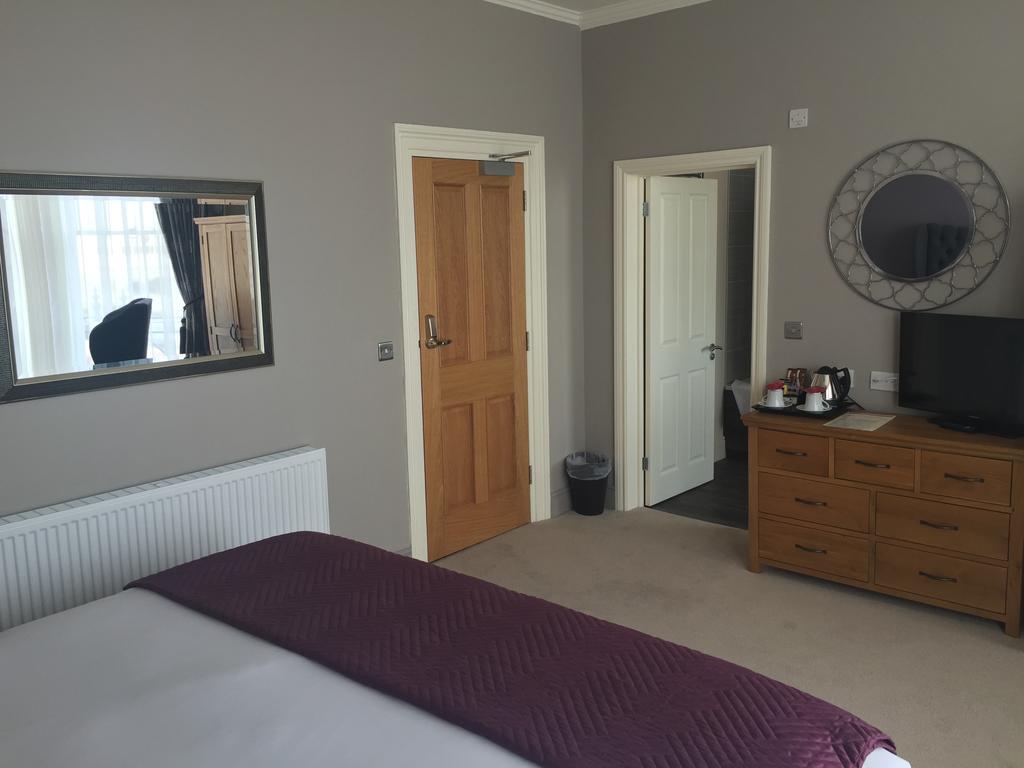 The Clyffe Hotel Lowestoft Buitenkant foto
