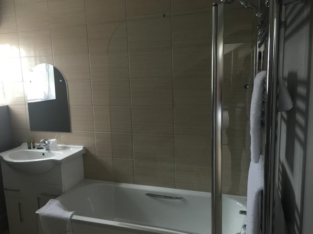 The Clyffe Hotel Lowestoft Buitenkant foto